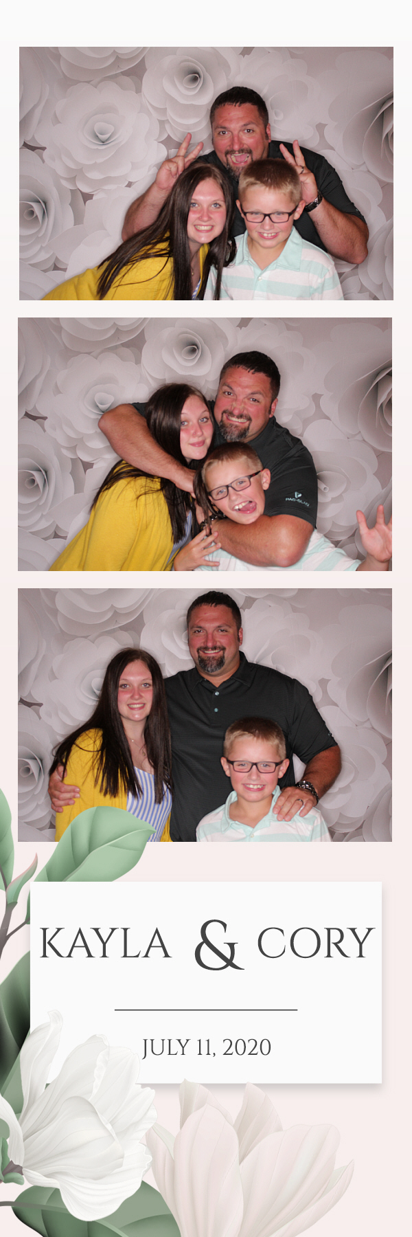 Kayla and Cory Wedding | View more photos from the event at gallery.photoboothbillings.com/u/PhotoBoothBillings/Kayla-and-Cory-Wedding